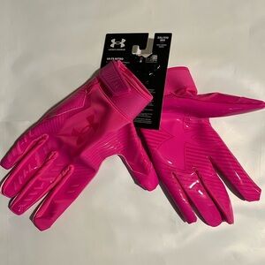 Under Armour Bold Pink Athletic Gloves